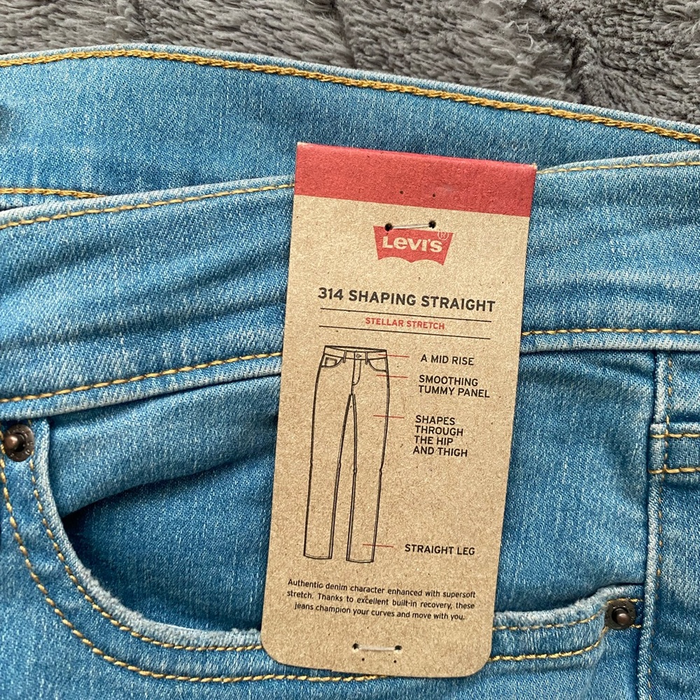 Levi's Straight Leg Jeans - Picture 3 of 7